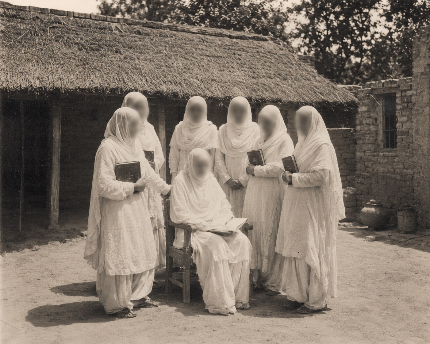 Taleem-e-Nisva — Madrasa Niswa, Tambour Sitapur, circa 1943